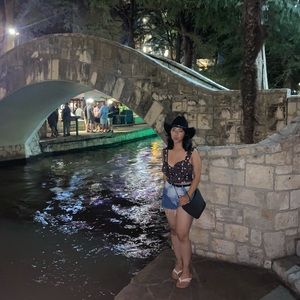 Meet your Posher, Arlene